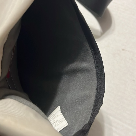 EUC STM LAPTOP BAG - Picture 4 of 5